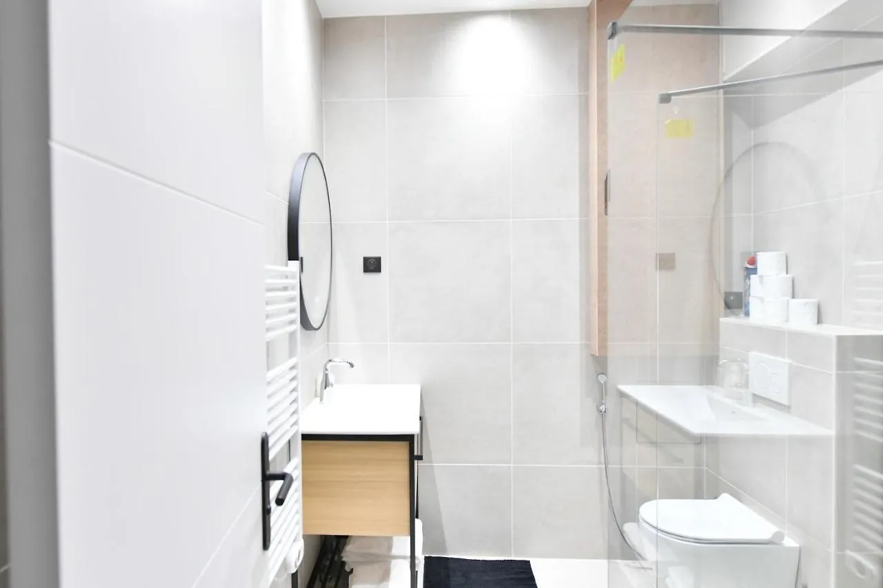 Apartment Parking Gratuit A Paris Montmartre Charme Et Elegance - Appartement Lumineux A Deux Pas Du Sacre-Coeur - Parking Gratuit - Sacre-Coeur -Metro Anvers